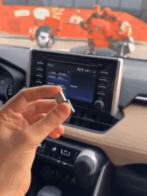 Wireless Car Play Adapter - arabiccart